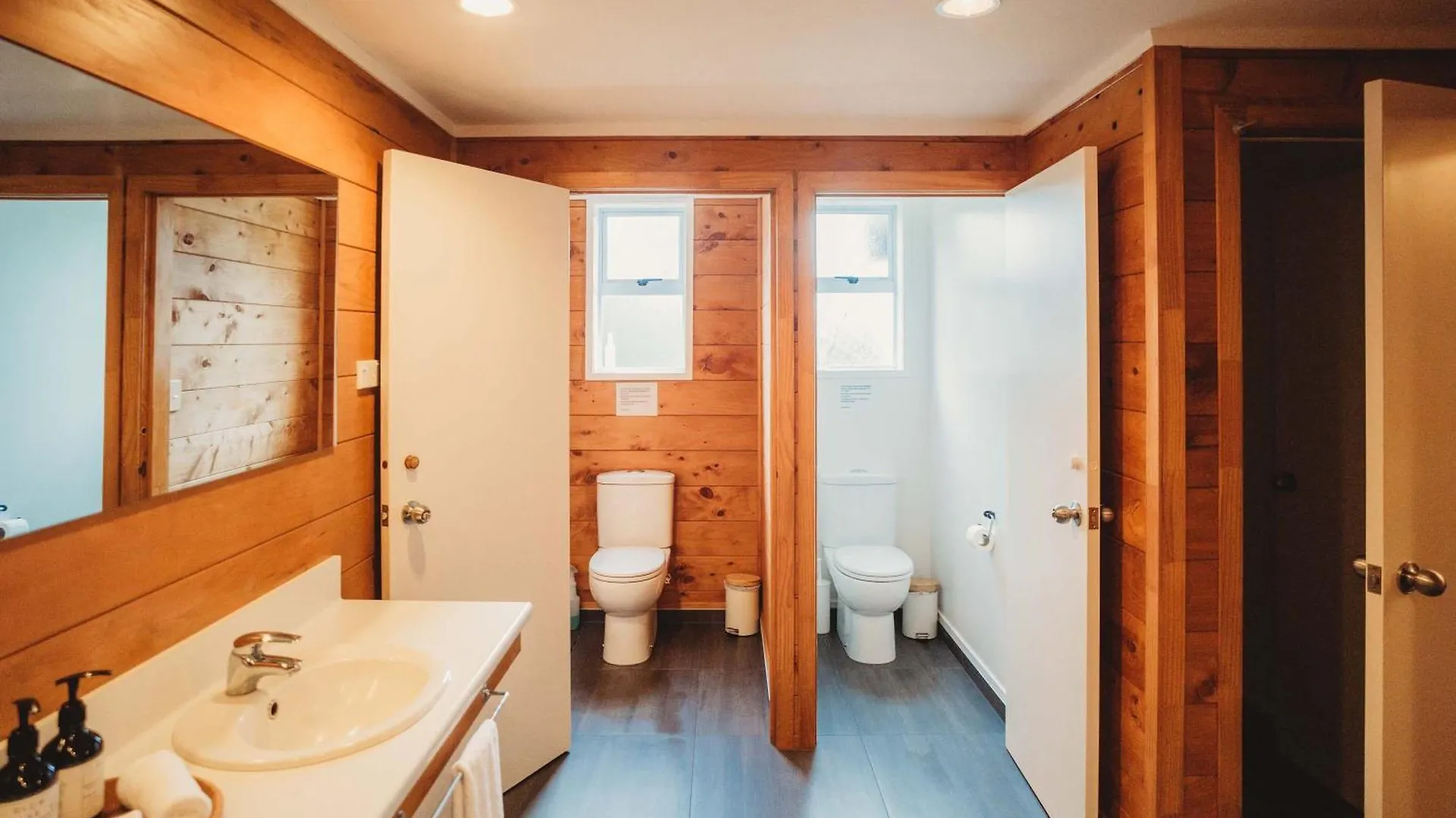 Paradise Valley Lodge - Exclusive Lodge Rotorua Holiday home